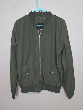 BoohooMAN Green Bomber Jacket NWOT Size M